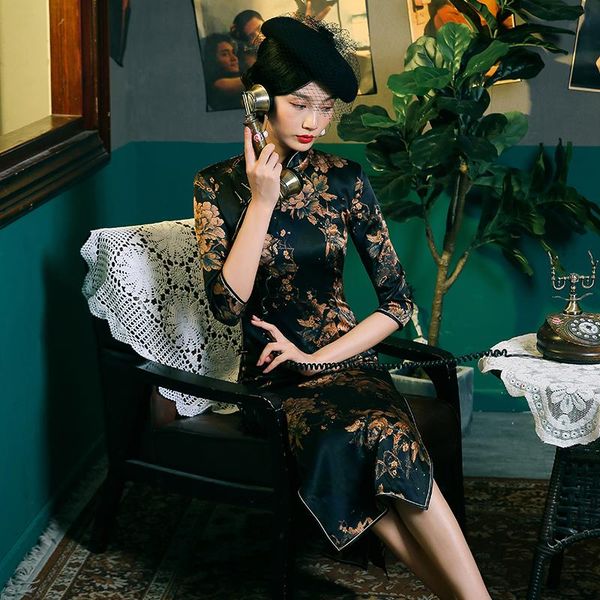 miss four high-end silk qipao winter 7 minutes of sleeve mrs black warlords shanghai cultivate morality show thin ethnic clothing, Red
miss four high-end silk qipao winter 7 minutes of sleeve mrs black warlords shanghai cultivate morality show thin ethnic clothing, Red