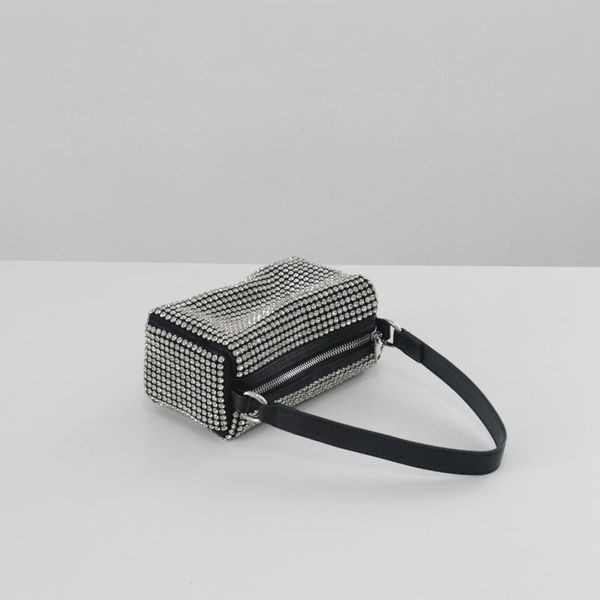 design new crowdsourcing king white diamond chain small square fashion trend hand women's bag dvkn
design new crowdsourcing king white diamond chain small square fashion trend hand women's bag dvkn