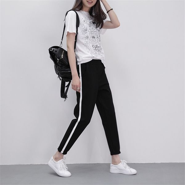 fashion women leather striped harem pants women black casual high waist pants drawstring loose trousers pantalon femme 210419, Black;white
fashion women leather striped harem pants women black casual high waist pants drawstring loose trousers pantalon femme 210419, Black;white