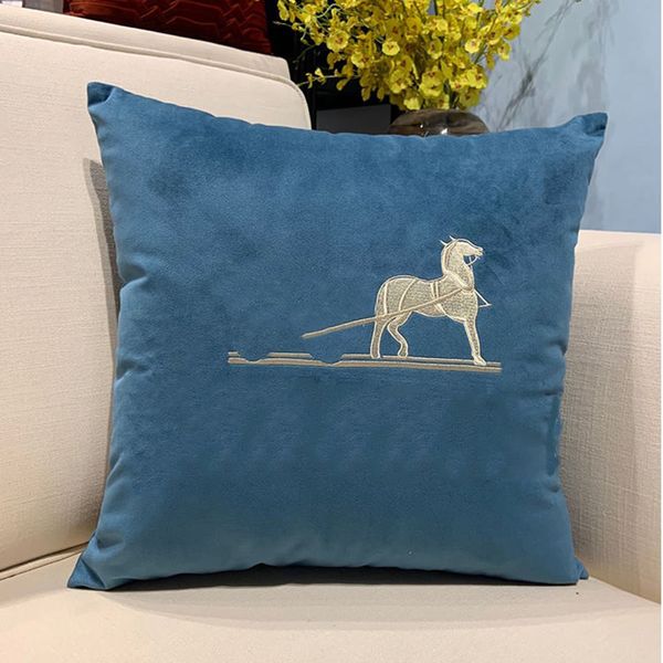luxury square letter cushion designer decorative pillow luxurys designers cushion fashion horse pillow home decor four seasons d2110132z
luxury square letter cushion designer decorative pillow luxurys designers cushion fashion horse pillow home decor four seasons d2110132z