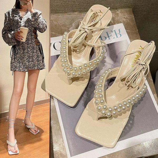 sandals spring/summer 2021 square toe flip-flop with straps and pearl embellishment middle heels low he, Black
sandals spring/summer 2021 square toe flip-flop with straps and pearl embellishment middle heels low he, Black