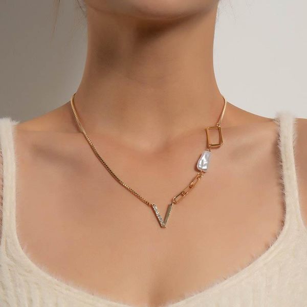 pendant necklaces fashion creative geometric letter pearl necklace for women elegant thick chain clavicle colar jewelry gift, Silver
pendant necklaces fashion creative geometric letter pearl necklace for women elegant thick chain clavicle colar jewelry gift, Silver