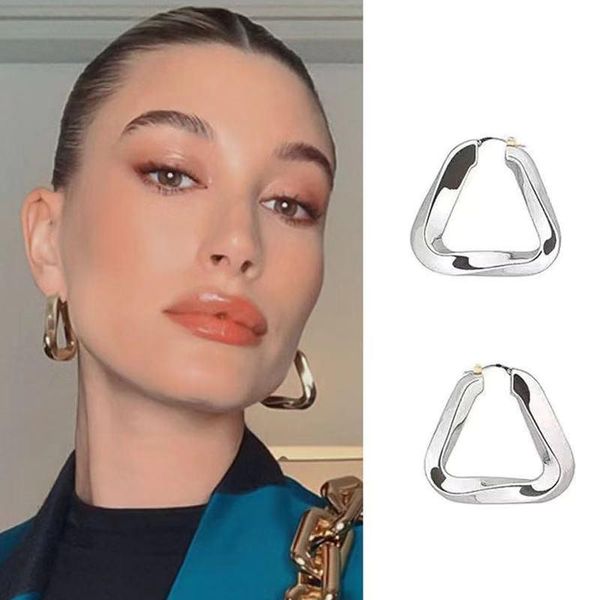 hoop & huggie 2021 fashion simple geometric design golden metal gilded luster triangular ring earrings, suitable for girls' wedding par, Golden;silver
hoop & huggie 2021 fashion simple geometric design golden metal gilded luster triangular ring earrings, suitable for girls' wedding par, Golden;silver