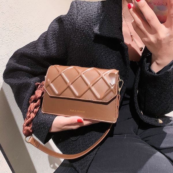 hangbags korean version simple small bag female 2021 autumn fashion indentation single shoulder messenger square trend
hangbags korean version simple small bag female 2021 autumn fashion indentation single shoulder messenger square trend