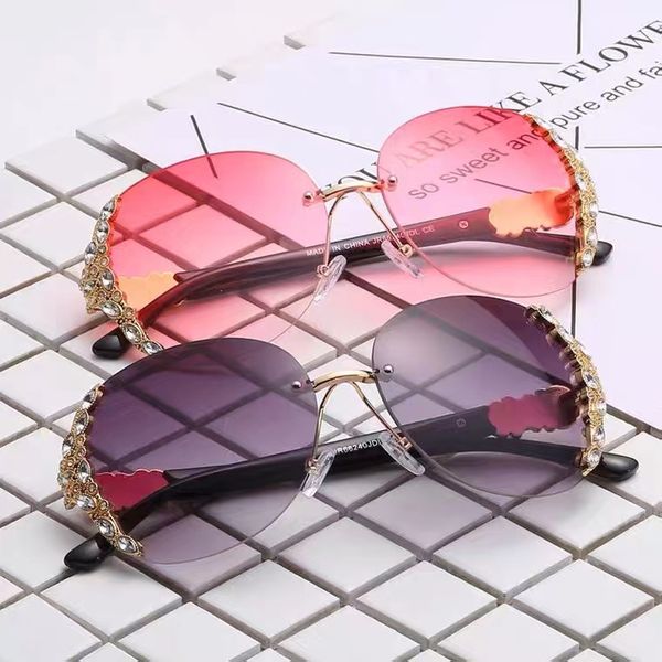 rimless ocean lens sunglasses shade luxury set auger fashion design metal small sweet lady eyegalsses accessory antireflection summer uv400, White;black
rimless ocean lens sunglasses shade luxury set auger fashion design metal small sweet lady eyegalsses accessory antireflection summer uv400, White;black