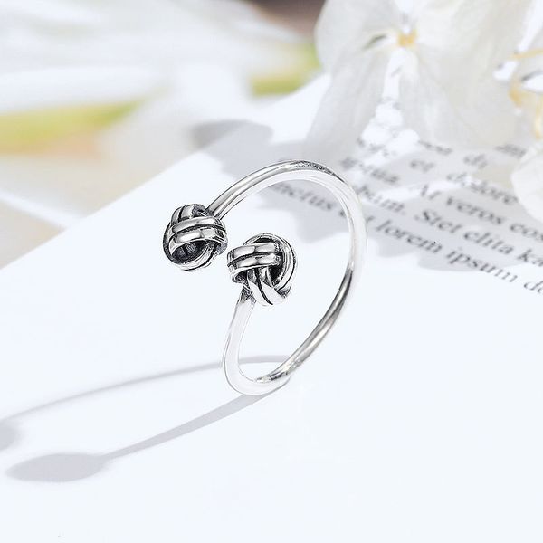 delicate ring s925 silver korean version of sen's women's design weaving double bead
delicate ring s925 silver korean version of sen's women's design weaving double bead