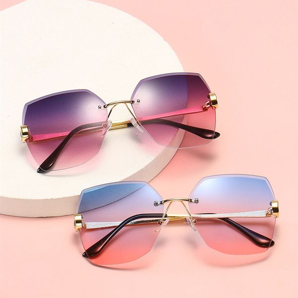 summer sunglasses luxury brand women fashion black retro sun glasses vintage lady style female famous uv400 a522, White;black
summer sunglasses luxury brand women fashion black retro sun glasses vintage lady style female famous uv400 a522, White;black