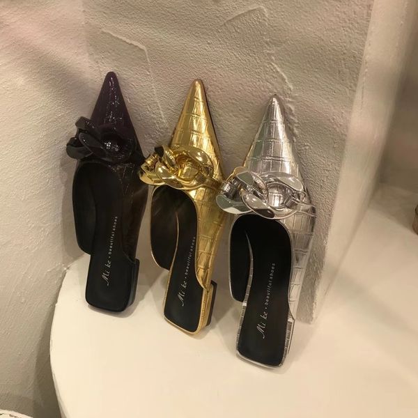 slippers pointed toe women sandals gold/silver/black metal chain flat heeled slip on mules shoes casual beach size 35-39 0t06
slippers pointed toe women sandals gold/silver/black metal chain flat heeled slip on mules shoes casual beach size 35-39 0t06