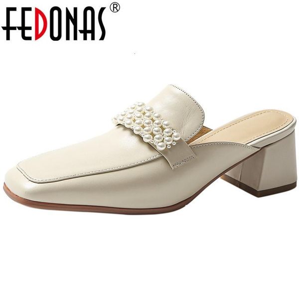 sandals fedonas elegant shoes for women pearl decoration thick heels sadanls summer est genuine leather woman 4z67, Black
sandals fedonas elegant shoes for women pearl decoration thick heels sadanls summer est genuine leather woman 4z67, Black