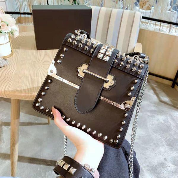 designer luxury bag shoulder bags crossbody wallet cross body handbags new trend silver chain high-end fashion brand rivet decoration size 2
designer luxury bag shoulder bags crossbody wallet cross body handbags new trend silver chain high-end fashion brand rivet decoration size 2