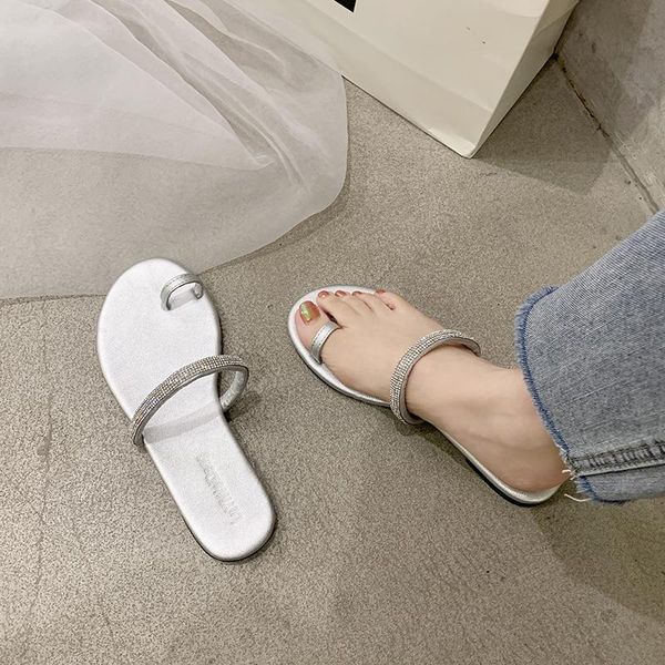fashion summer rhinestone thong slippers shoes women flat sandalias flip flops outdoor beach slides sandals, Black
fashion summer rhinestone thong slippers shoes women flat sandalias flip flops outdoor beach slides sandals, Black