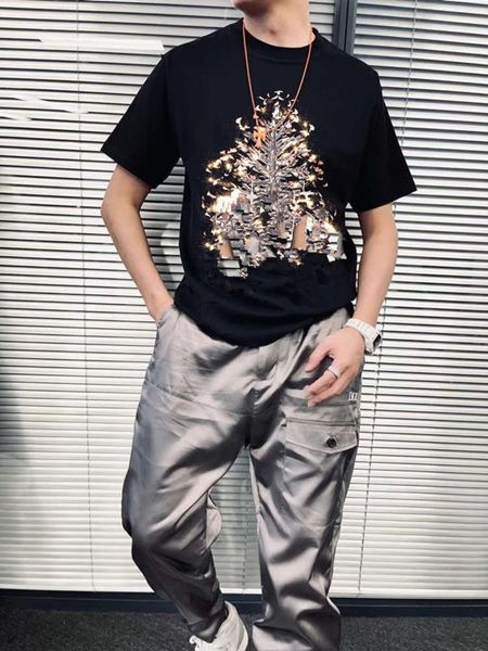 t shirt fashion and generous short sleeved annual christmas tree full of gift boxes at the bottom, White;black
t shirt fashion and generous short sleeved annual christmas tree full of gift boxes at the bottom, White;black