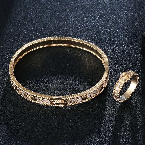 cibo clown sell belt buckle micro inlay zircon bracelets hand ring finger temperament of copper fittings q0719, Black
cibo clown sell belt buckle micro inlay zircon bracelets hand ring finger temperament of copper fittings q0719, Black