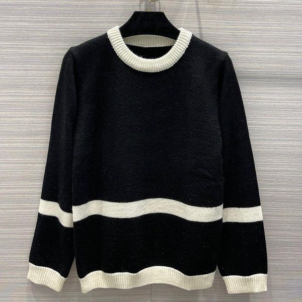 women's sweaters 2021 winter black white embroidery classic fashion 100% wool sweater women o-neck long sleeve soft jumper lady, White;black
women's sweaters 2021 winter black white embroidery classic fashion 100% wool sweater women o-neck long sleeve soft jumper lady, White;black