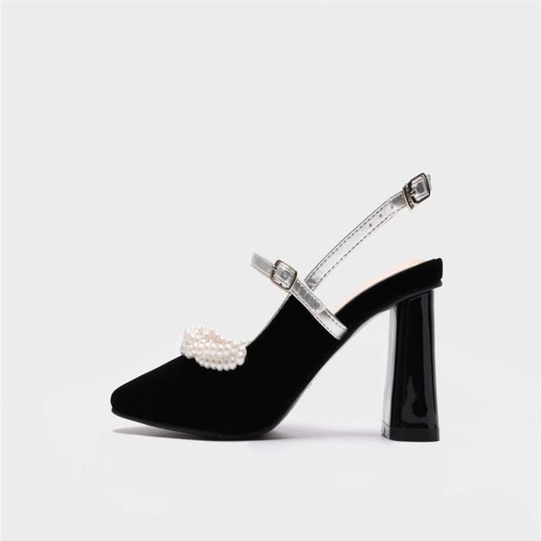 sandals 2021 summer style baotou thick heel korean gold velvet pearl small square toe high-heeled women's shoes, Black
sandals 2021 summer style baotou thick heel korean gold velvet pearl small square toe high-heeled women's shoes, Black