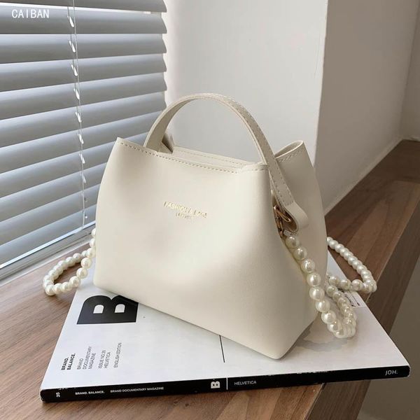 cross body solid color large crossbody bag 2021 high-quality pu leather women's designer handbag shoulder messenger
cross body solid color large crossbody bag 2021 high-quality pu leather women's designer handbag shoulder messenger