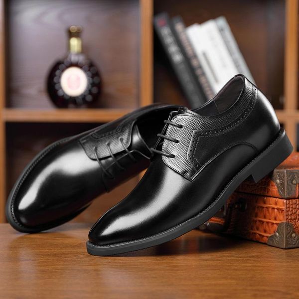 genuine leather mens shoes high heels 6/8cm brogue carving black office dress formal men shoe quality business
genuine leather mens shoes high heels 6/8cm brogue carving black office dress formal men shoe quality business