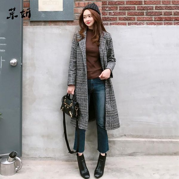 women's trench coats 2021 spring autumn wool plaid coat fashion long windbreaker slim type female winter jackets outw, Tan;black
women's trench coats 2021 spring autumn wool plaid coat fashion long windbreaker slim type female winter jackets outw, Tan;black