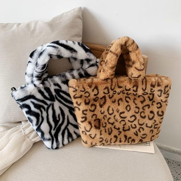 evening bags winter fashion shoulder bag female leopard chain large plush handbag messenger soft warm fur
evening bags winter fashion shoulder bag female leopard chain large plush handbag messenger soft warm fur