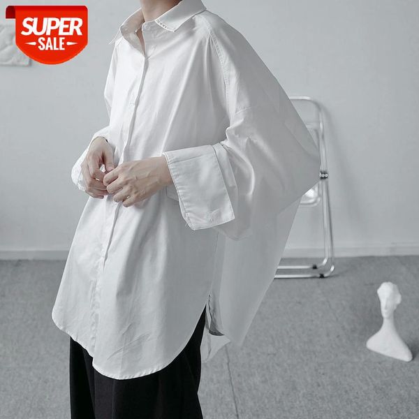 2021 men's loose hawaiian french cuff mens shirt fashion camisa masculina social clothes streetwear black/white color shirts #rn71, White;black
2021 men's loose hawaiian french cuff mens shirt fashion camisa masculina social clothes streetwear black/white color shirts #rn71, White;black