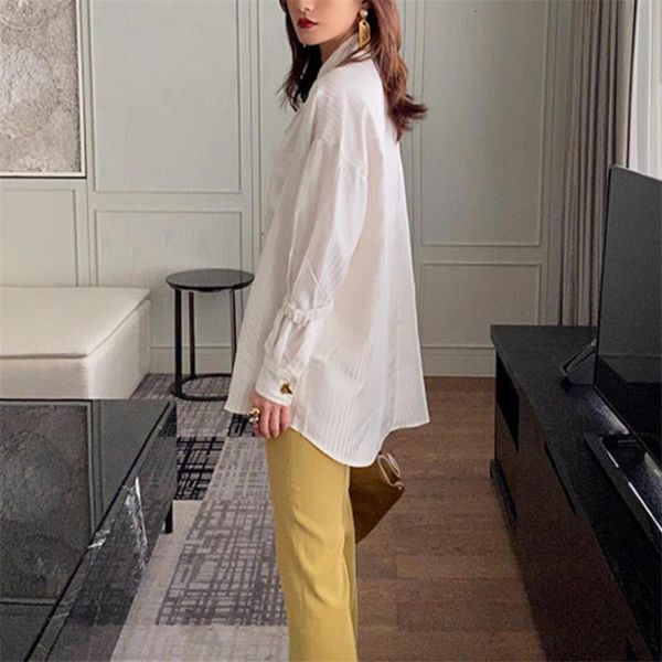 women's blouses & shirts striped white shirt female gold button loose long sleeve lapel blouse 2021 autumn
women's blouses & shirts striped white shirt female gold button loose long sleeve lapel blouse 2021 autumn