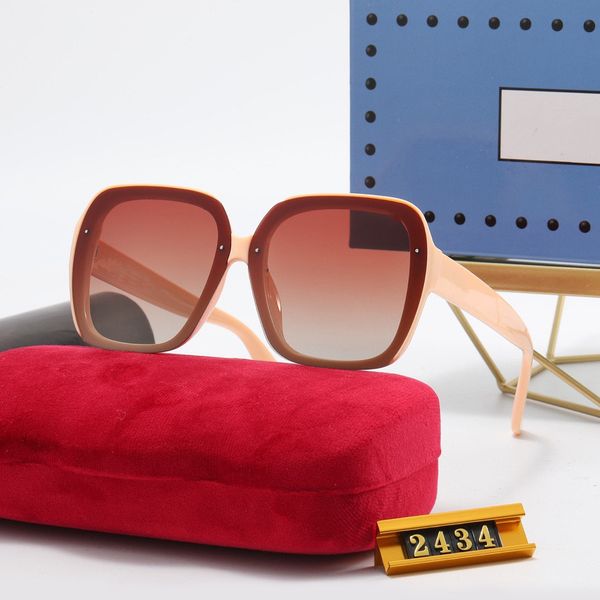 1 piece fashion sunglasses glasses designer men's and women's brown shell black metal frame dark 50mm lens, White;black
1 piece fashion sunglasses glasses designer men's and women's brown shell black metal frame dark 50mm lens, White;black