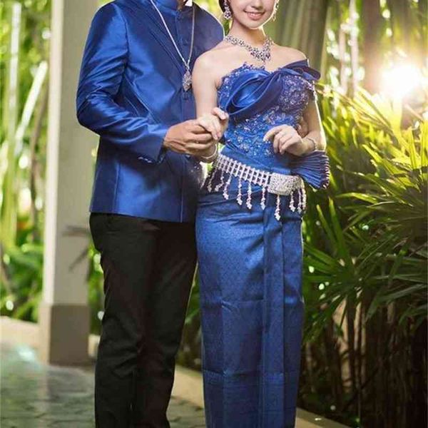 men's suits & blazers italians custom-made elegant men's suit two shiny pieces royal black jacket groom's wedding gown jajh, White;black
men's suits & blazers italians custom-made elegant men's suit two shiny pieces royal black jacket groom's wedding gown jajh, White;black