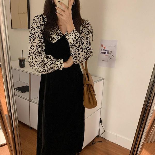 casual dresses french style 2021 ladies temperament doll collar waist slimming back split leopard pattern stitching velvet dress, Black;gray
casual dresses french style 2021 ladies temperament doll collar waist slimming back split leopard pattern stitching velvet dress, Black;gray