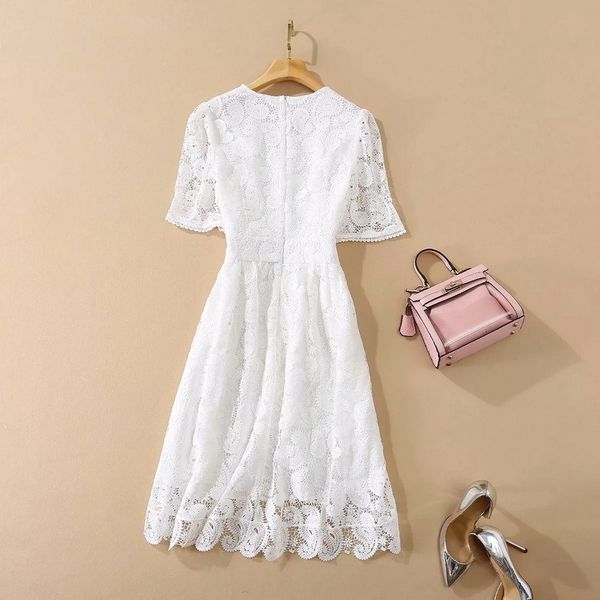 dresses autumn style women v-neck crochet lace embroidery button deco short sleeve mid-calf white, Black;gray
dresses autumn style women v-neck crochet lace embroidery button deco short sleeve mid-calf white, Black;gray
