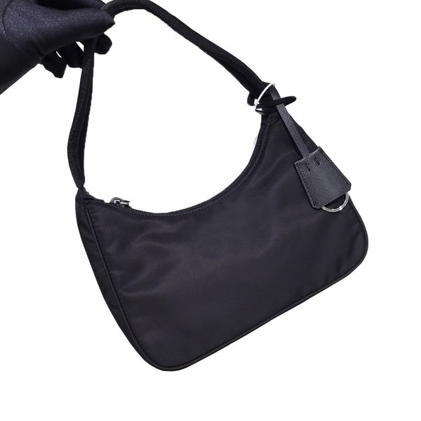 2005 nylon mini designers bags womens classic black hobo shoulder bag handbags fashion lady luxury purse tote 
2005 nylon mini designers bags womens classic black hobo shoulder bag handbags fashion lady luxury purse tote