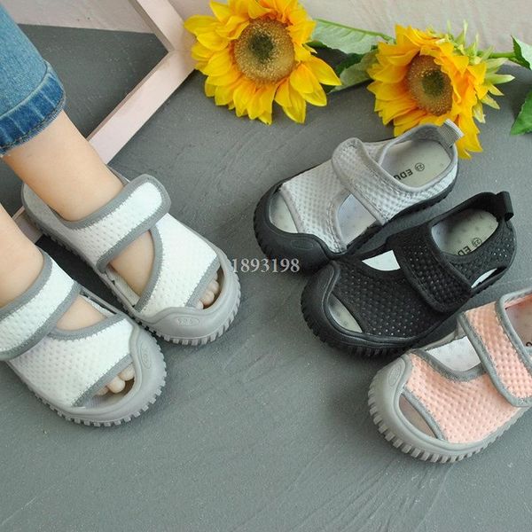 sandals summer children's sport soft-soled boys girls casual hollow breathable shoes kids hooks anti-kick, Black;red
sandals summer children's sport soft-soled boys girls casual hollow breathable shoes kids hooks anti-kick, Black;red