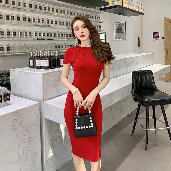 casual dresses 2021 latest summer high end women show slim bodycon dress back split bandage solid color o-neck beading vestidos, Black;gray
casual dresses 2021 latest summer high end women show slim bodycon dress back split bandage solid color o-neck beading vestidos, Black;gray