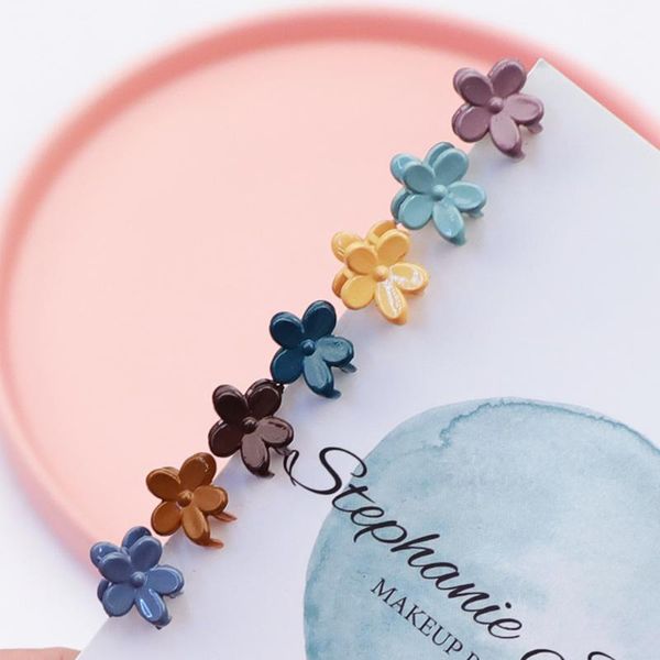 pcs mini petal shape gripper hair clips claw barrettes mixed jaw clip cute hairpin colorful flower accessories for girls, Slivery;white
pcs mini petal shape gripper hair clips claw barrettes mixed jaw clip cute hairpin colorful flower accessories for girls, Slivery;white