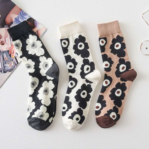 elegant style autumn winter products lovely flowers street fashion personalized trendy, Black;white
elegant style autumn winter products lovely flowers street fashion personalized trendy, Black;white