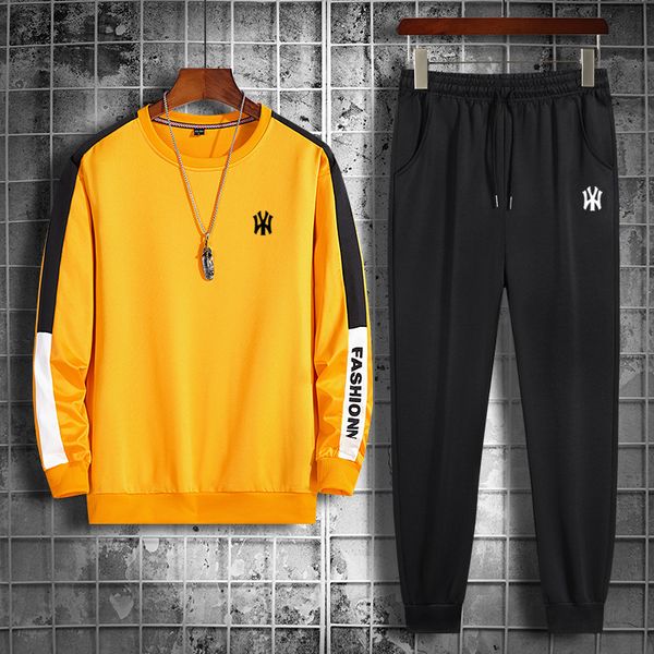 men's spring and autumn round neck pullover fashion sports sweater legged suit casual simple top, Gray
men's spring and autumn round neck pullover fashion sports sweater legged suit casual simple top, Gray