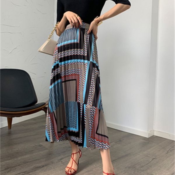 skirt autumn and winter super fairy metal shiny gloss print pleated satin long skirt, Black
skirt autumn and winter super fairy metal shiny gloss print pleated satin long skirt, Black