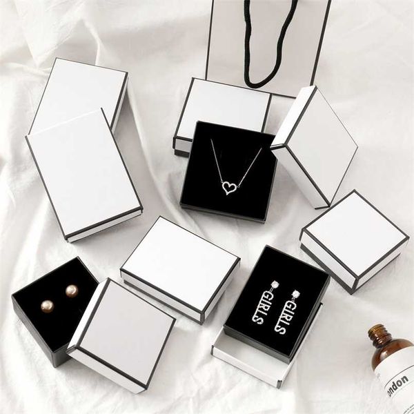 12pcs square jewelry display gifts box holder black and white kraft paper engagement ring brooch necklace bracelet bag 211105
12pcs square jewelry display gifts box holder black and white kraft paper engagement ring brooch necklace bracelet bag 211105