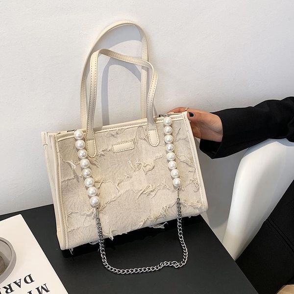 women totes large capacity bag luxury shoulder handbag bags designer ladies crossbody sac a main
women totes large capacity bag luxury shoulder handbag bags designer ladies crossbody sac a main