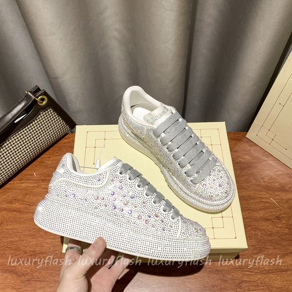casual shoes women designers diamond bling sneakers 2022 classic lowflatbottom luxurys white black student sneaker leathe
casual shoes women designers diamond bling sneakers 2022 classic lowflatbottom luxurys white black student sneaker leathe