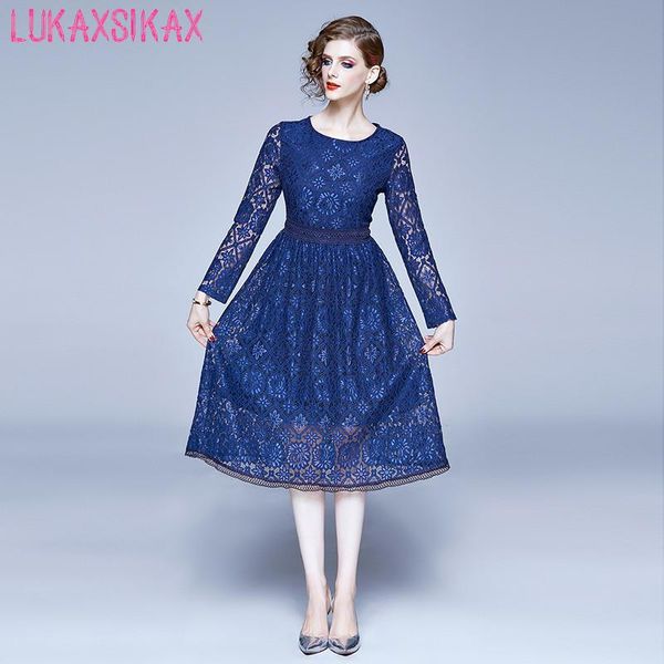 casual dresses 2021 spring autumn women long sleeve dress floral hollow out blue lace elegant slim vintage, Black;gray
casual dresses 2021 spring autumn women long sleeve dress floral hollow out blue lace elegant slim vintage, Black;gray