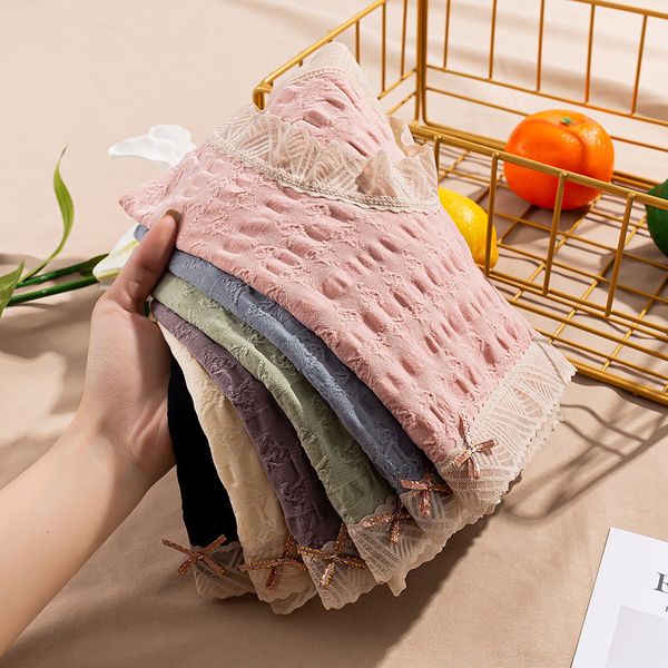 fresh fairy bubble women's pure cotton graphene antibacterial middle waist lady student lace underwear, Black;pink
fresh fairy bubble women's pure cotton graphene antibacterial middle waist lady student lace underwear, Black;pink