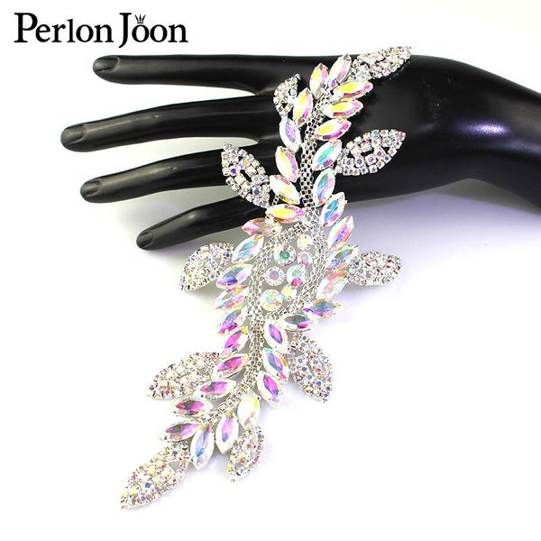 wedding sashes 1pcs ab color crystal leaf rhinestone glass welding flower silver decal for boots decorative accessories yhc034, White
wedding sashes 1pcs ab color crystal leaf rhinestone glass welding flower silver decal for boots decorative accessories yhc034, White