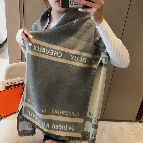 2021 designer scarf men women fashion winter cashmere shawl pashmina letter flower silk lace ring luxury neckerchief size 180 65, Blue;gray
2021 designer scarf men women fashion winter cashmere shawl pashmina letter flower silk lace ring luxury neckerchief size 180 65, Blue;gray