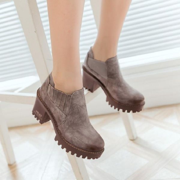 dress shoes 2021 spring and autumn casual british retro women's high heels round head thick bottom with non-slip large, Black
dress shoes 2021 spring and autumn casual british retro women's high heels round head thick bottom with non-slip large, Black