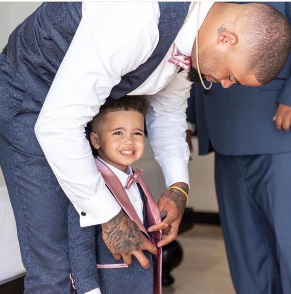 men's suits & blazers navy blue patterned 3pcs shawl collar boy slim fit kid suit costume wedding dress groom tuxedos prom coat+pant+ve, White;black
men's suits & blazers navy blue patterned 3pcs shawl collar boy slim fit kid suit costume wedding dress groom tuxedos prom coat+pant+ve, White;black
