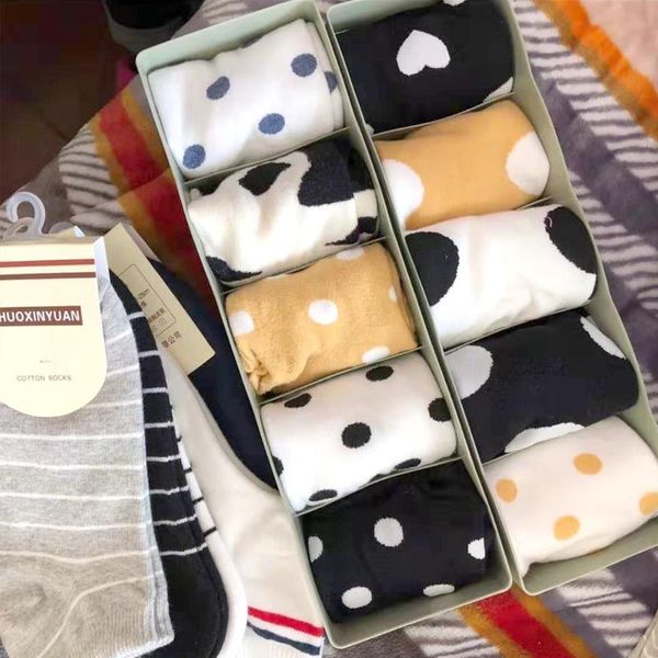ladies wave point control wild chic socks cotton tube sports novelty happy funny cute simple small fashion & hosiery, Black;white
ladies wave point control wild chic socks cotton tube sports novelty happy funny cute simple small fashion & hosiery, Black;white