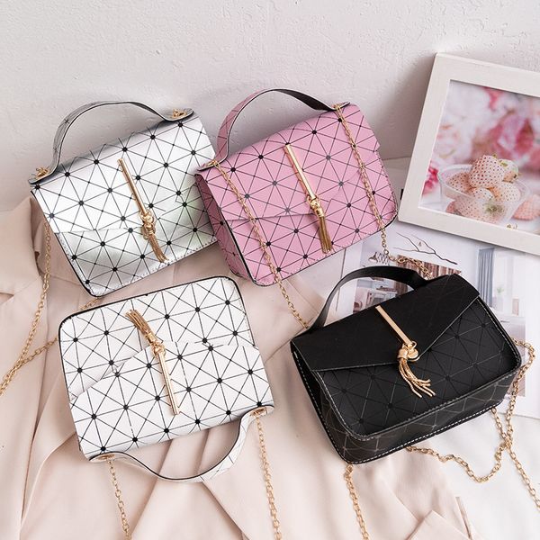 handbag small bag female 2021 texture foreign style tassel square chain single shoulder messenger manual
handbag small bag female 2021 texture foreign style tassel square chain single shoulder messenger manual