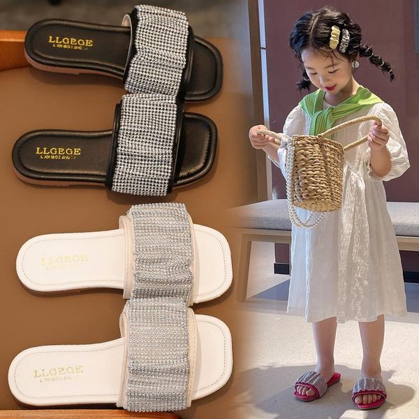 slipper 2021 summer slippers girls rhinestone flip flops fashion solid color children' luxury casual kid beach shoe, Black;grey
slipper 2021 summer slippers girls rhinestone flip flops fashion solid color children' luxury casual kid beach shoe, Black;grey