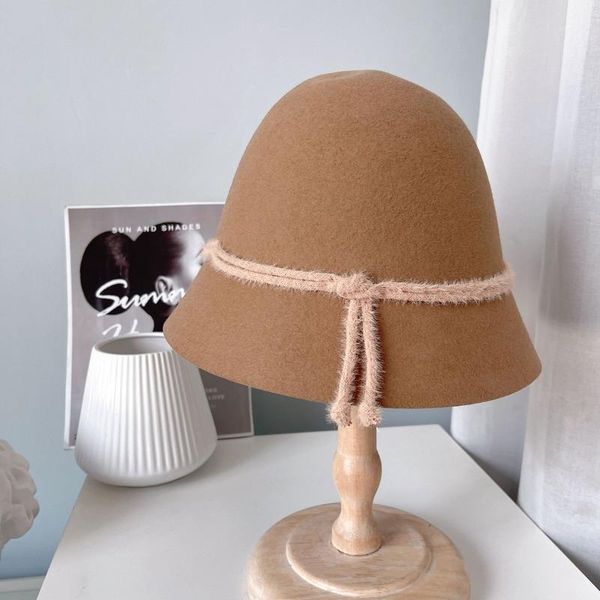 stingy brim hats 2021 australian wool simple fedoras hat woman autumn winter pure velvet rope knot beggar solid color bucket, Blue;gray
stingy brim hats 2021 australian wool simple fedoras hat woman autumn winter pure velvet rope knot beggar solid color bucket, Blue;gray