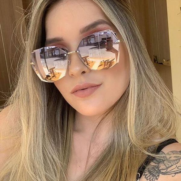 Cuting Rimless Cat Eye Sunglasses For Women Fashion Polygon Gradient Female Sun Glasses Uv400 Goggle Oculos Feminino, White;black
Cuting Rimless Cat Eye Sunglasses For Women Fashion Polygon Gradient Female Sun Glasses Uv400 Goggle Oculos Feminino, White;black